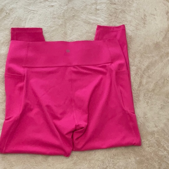 NWOT GapFit High Waisted Stretch 7/8 Legging with Side Pockets, XL, Hot Pink - Picture 2 of 4